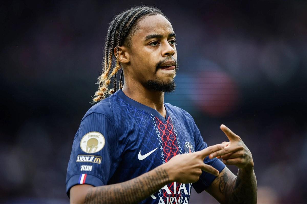 自2023年对阵米兰以来，巴尔科拉首次没有出战巴黎的欧冠比赛